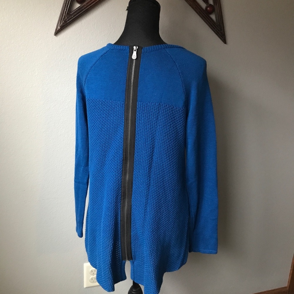 Nicole Miller Blue zip back high low knit sweater - Picture 5 of 8